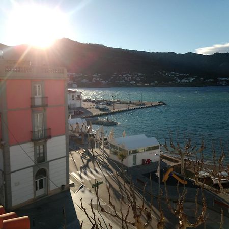 El Port De La Selva Artmony Piso Centro Del Pueblo Vista Frente Al Mar Appartement Plein Centre En Front De Mer מראה חיצוני תמונה